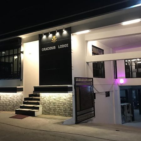 Gracious Lodge Шиллонг Екстер'єр фото