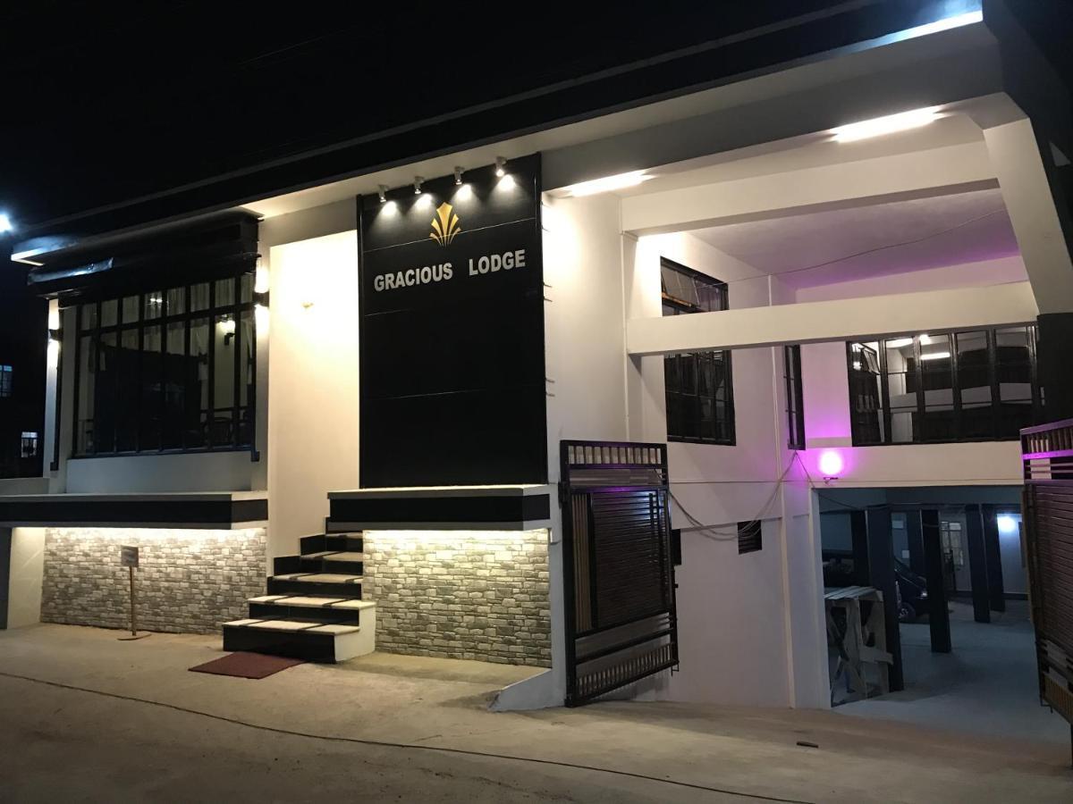Gracious Lodge Шиллонг Екстер'єр фото